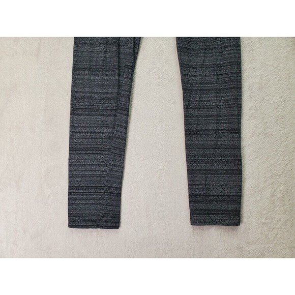 SO Leggings Womens Medium Gray Striped Perfectly Soft Elastic Waist Straight Leg - Picture 3 of 5